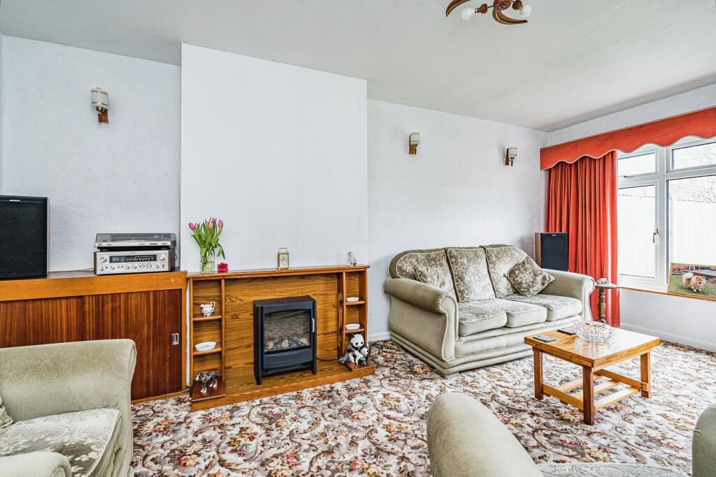 Additional property image - Carol Crescent, Halesowen, West Midlands, B63