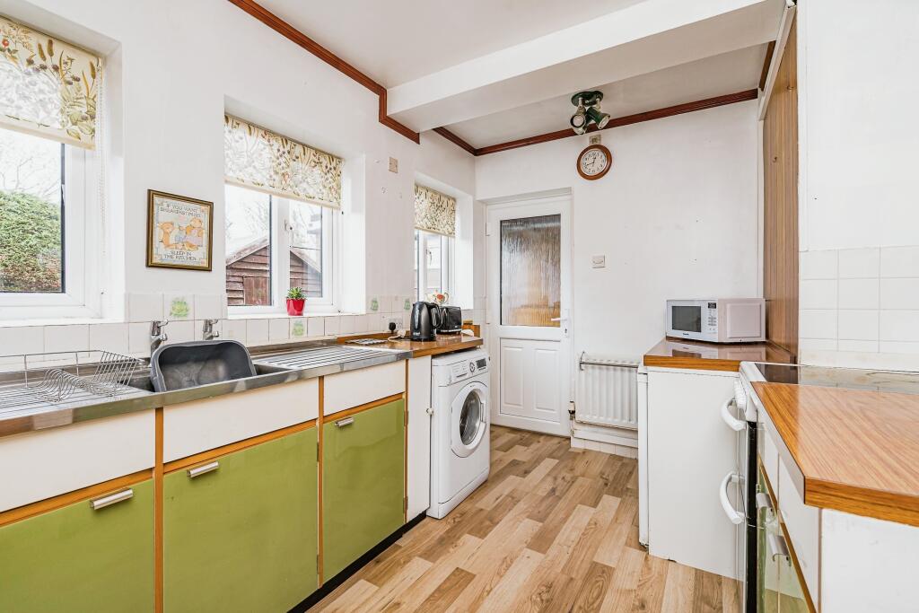 Additional property image - Carol Crescent, Halesowen, West Midlands, B63
