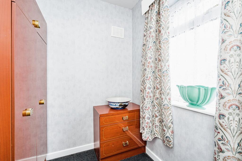 Additional property image - Carol Crescent, Halesowen, West Midlands, B63