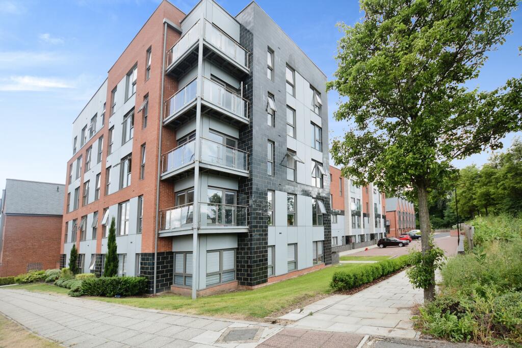 1 bedroom flat for sale in High Street, Upton, Northampton, NN5