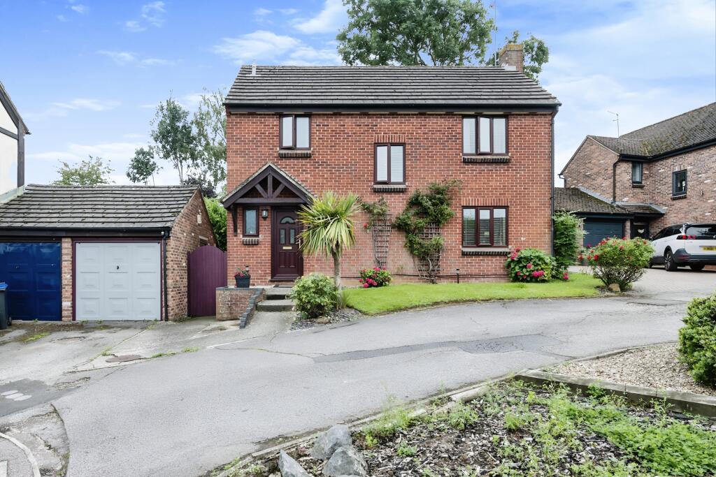3 bedroom detached house for sale in Duston Wildes, Northampton, NN5