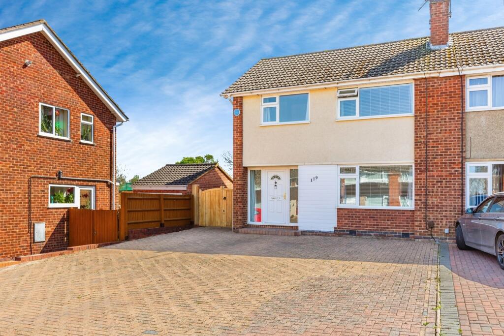 Main image of property: Ryeland Road, NORTHAMPTON, Northamptonshire, NN5