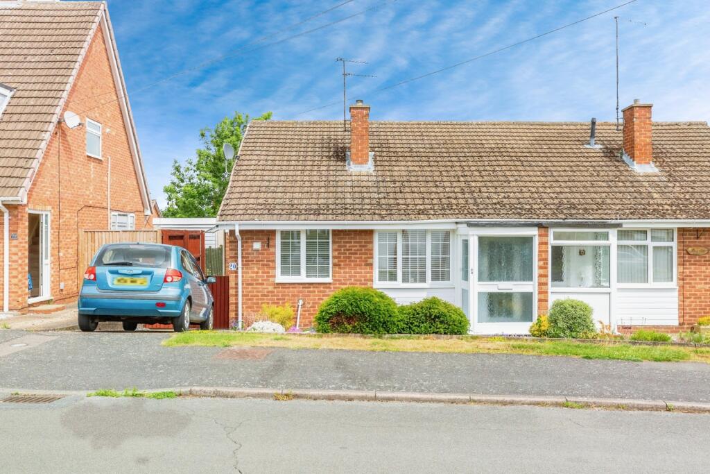 Main image of property: Meadow Close, NORTHAMPTON, Northamptonshire, NN5