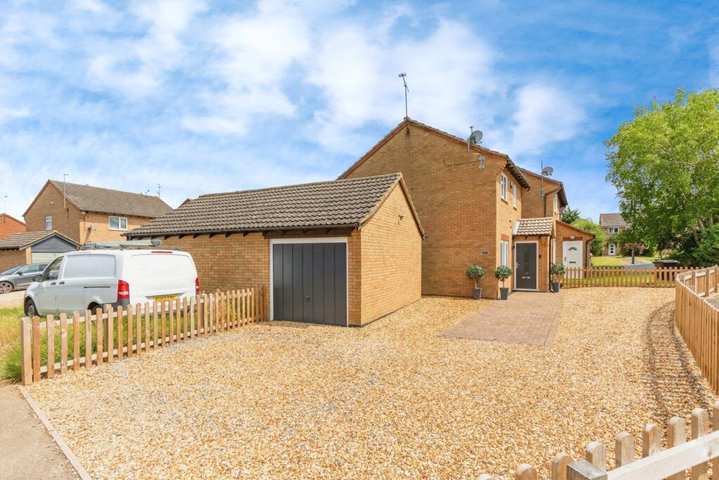 Main image of property: Weggs Farm Road, NORTHAMPTON, Northamptonshire, NN5