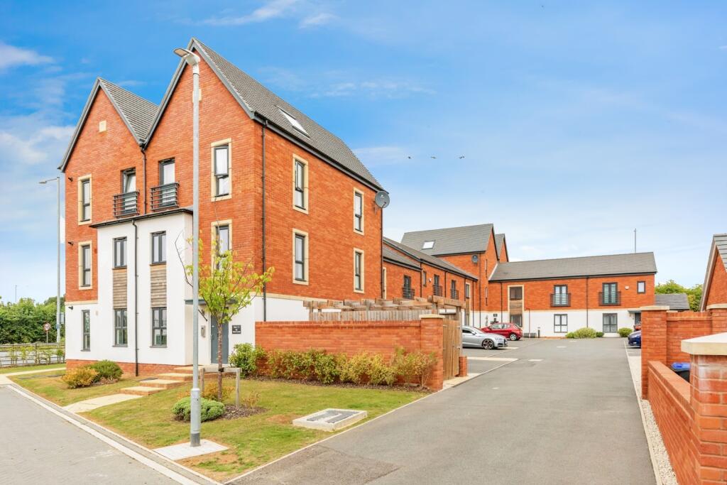 Main image of property: Teape Close, Upton, Northampton, Northamptonshire, NN5