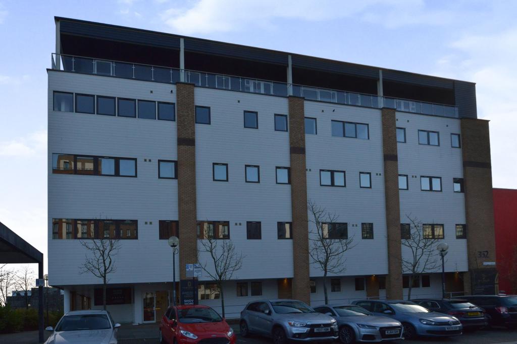 Main image of property: Avebury Boulevard, Milton Keynes, MK9