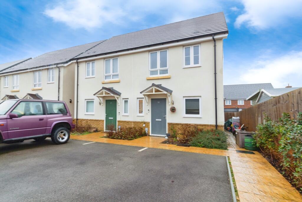 2 bedroom semidetached house for sale in Liddell Way, Leighton Buzzard