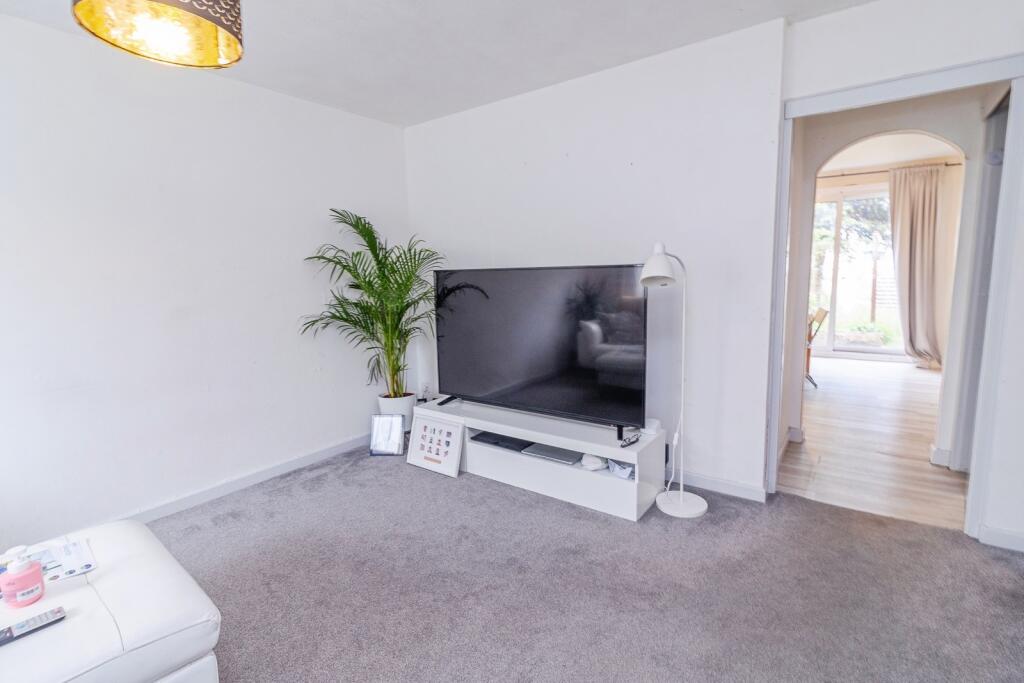 Main image of property: Broadlands, Netherfield, Milton Keynes, Buckinghamshire, MK6