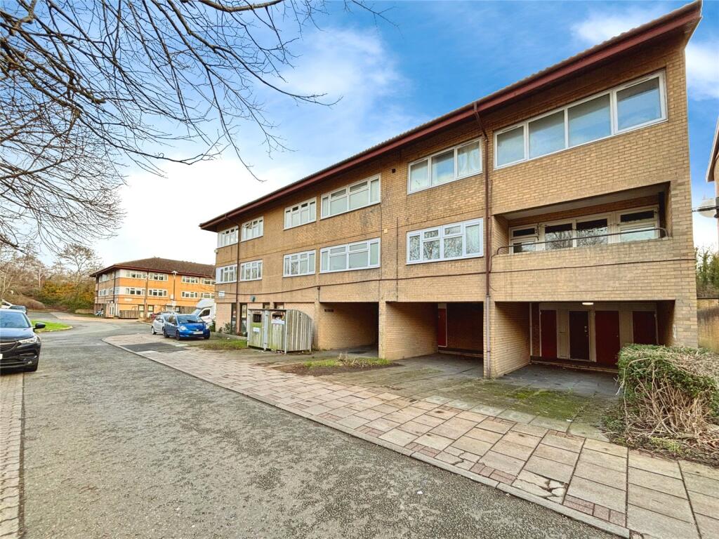 Main image of property: Ramsons Avenue, Conniburrow, Milton Keynes, Buckinghamshire, MK14
