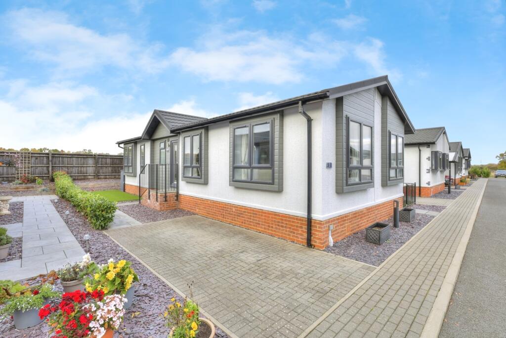 Main image of property: Grendon Road, NORTHAMPTON, Northamptonshire, NN6