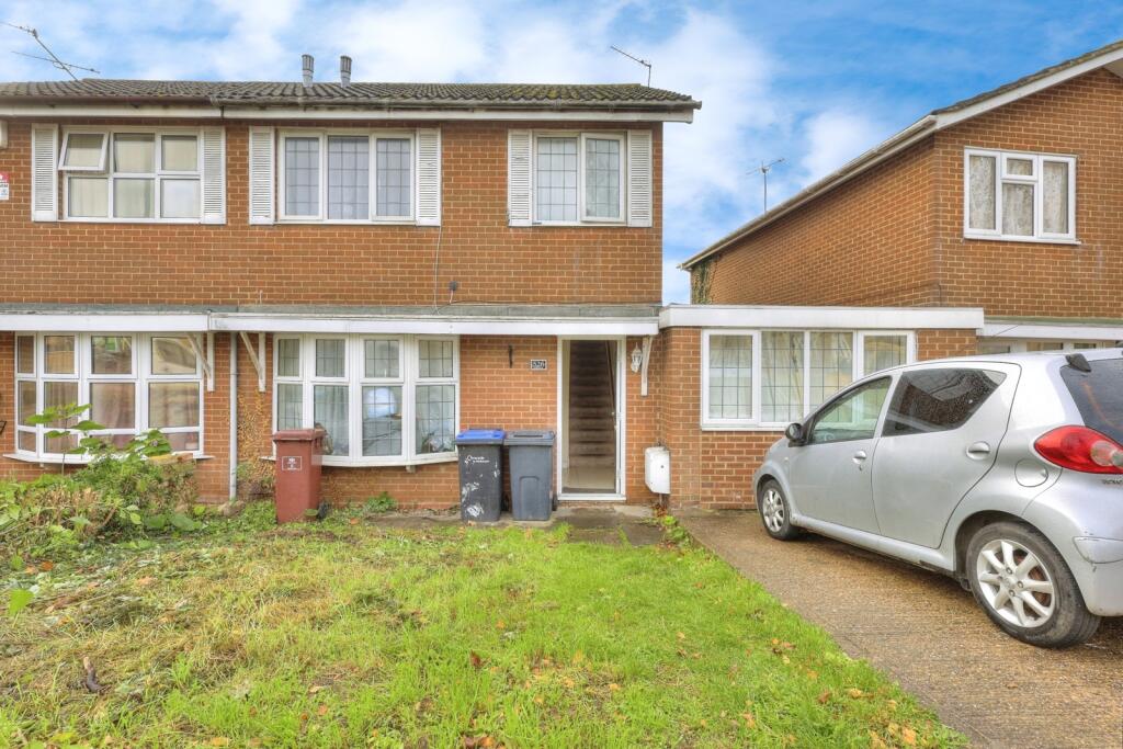 Main image of property: Obelisk Rise, Northampton, Northamptonshire, NN2