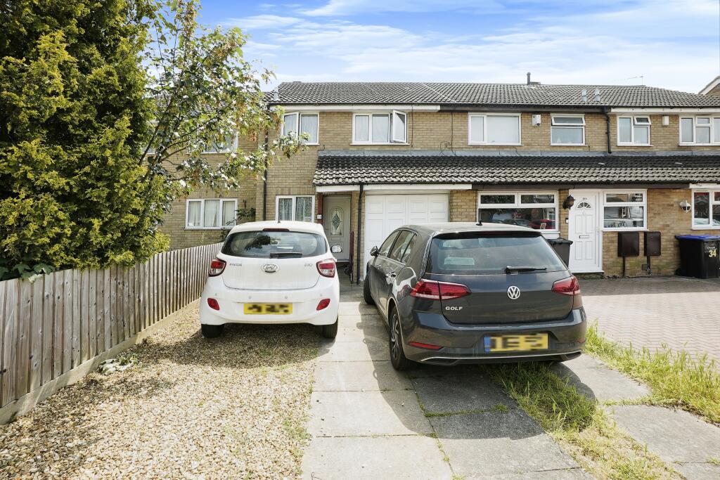 3 bedroom terraced house for sale in Thornfield, Northampton, NN3