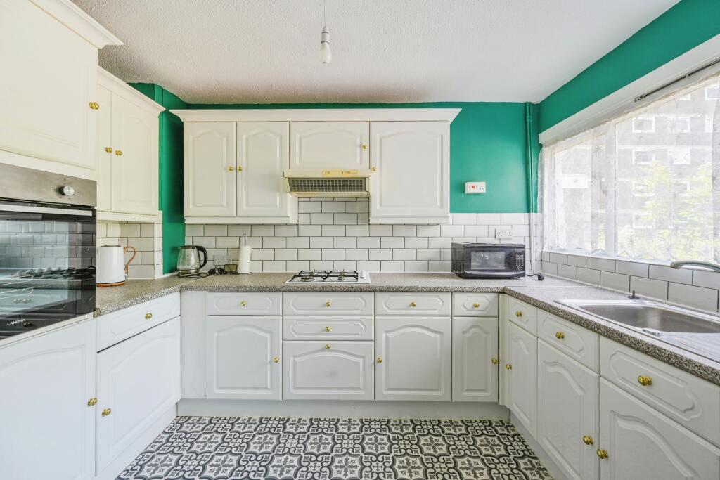 Additional property image - Balfour, Tamworth, Staffordshire, B79