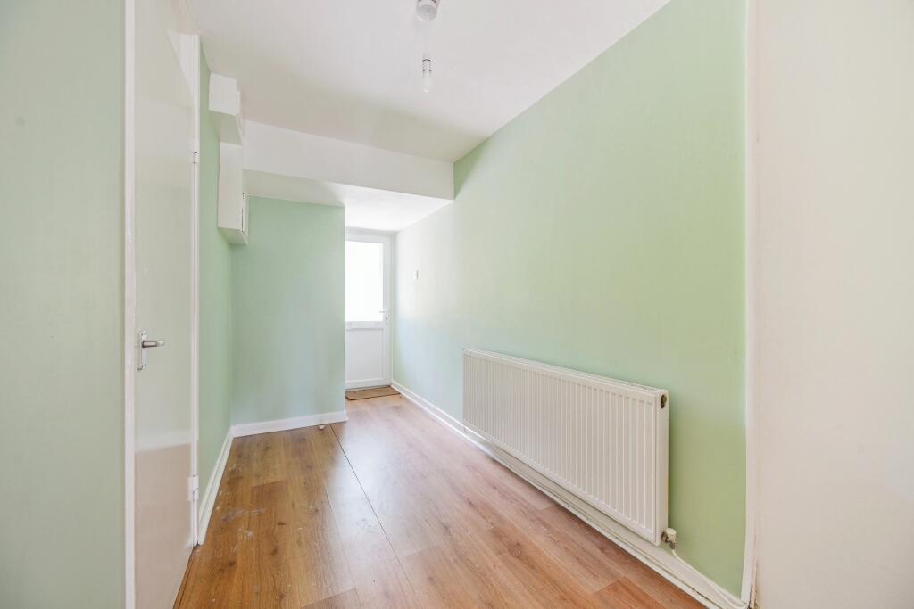 Additional property image - Balfour, Tamworth, Staffordshire, B79