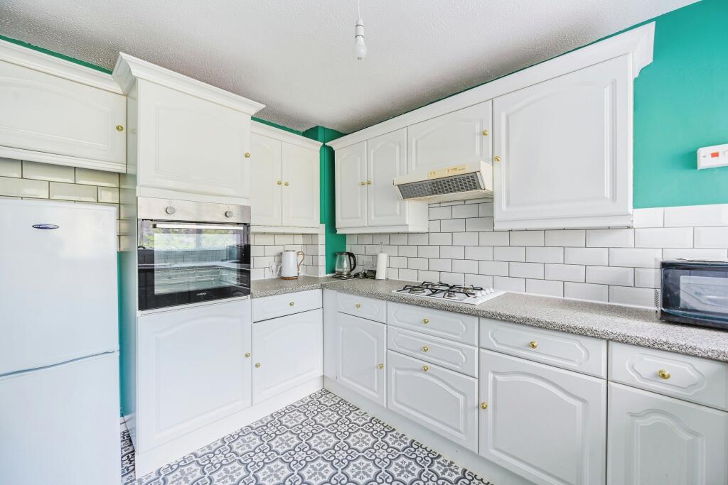 Additional property image - Balfour, Tamworth, Staffordshire, B79