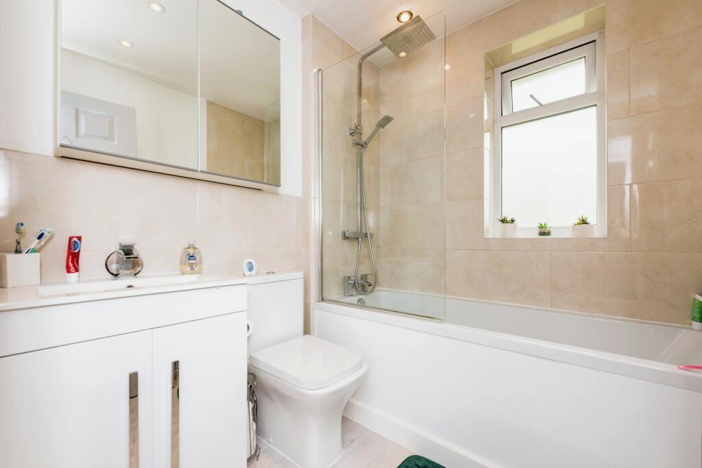 Additional property image - Grassholme, Wilnecote, Tamworth, Staffordshire, B77