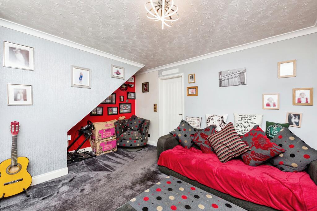 Additional property image - Grassholme, Wilnecote, Tamworth, Staffordshire, B77