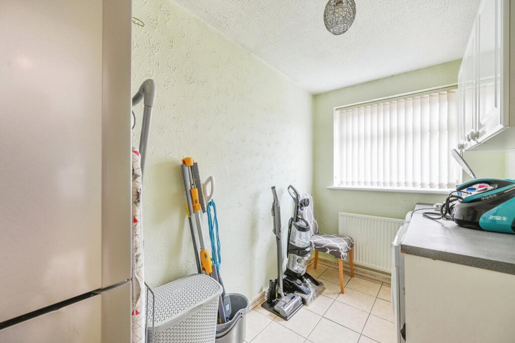 Additional property image - Cromwell Road, Tamworth, Staffordshire, B79