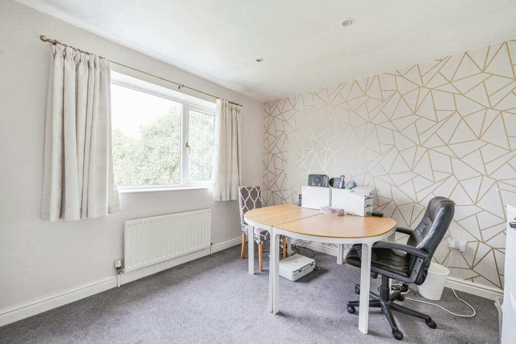 Additional property image - Cromwell Road, Tamworth, Staffordshire, B79