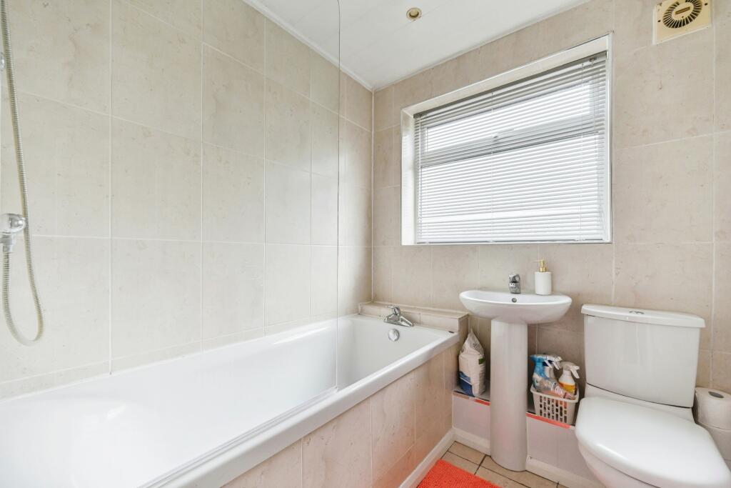 Additional property image - Cromwell Road, Tamworth, Staffordshire, B79