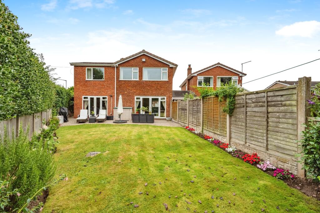 Additional property image - Cromwell Road, Tamworth, Staffordshire, B79