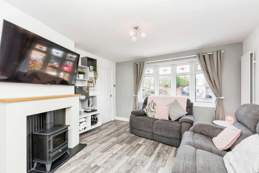 Additional property image - Greenhill Close, Dosthill, Tamworth, Staffordshire, B77