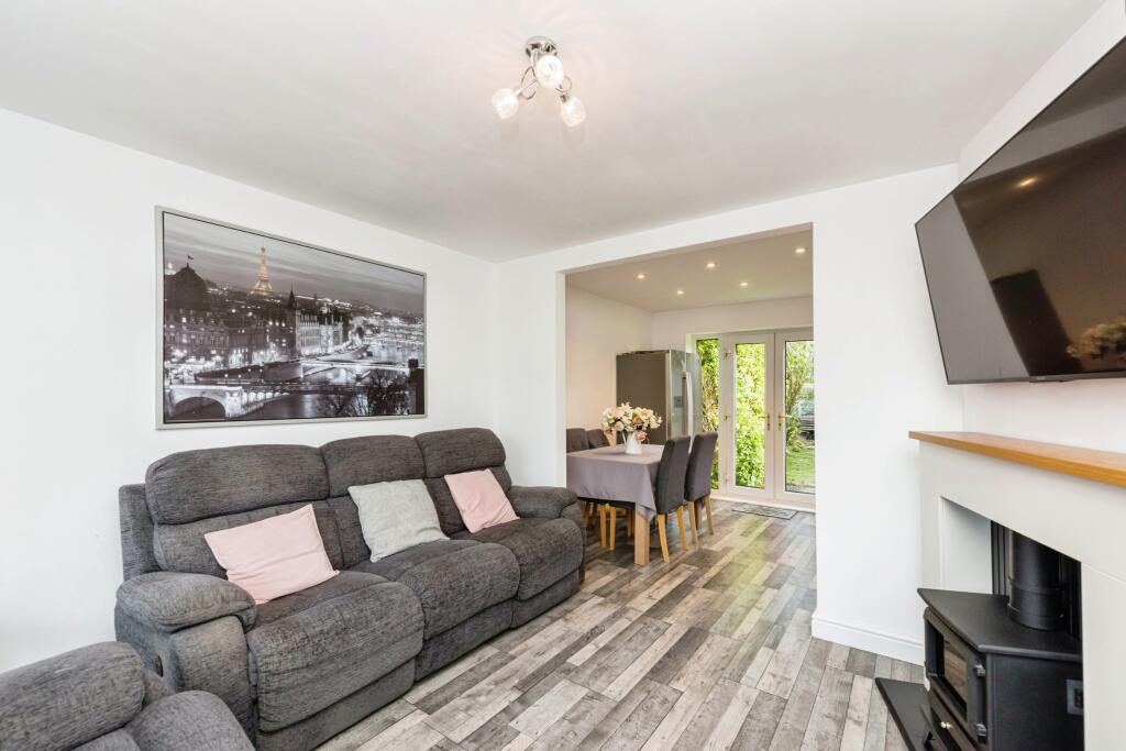 Additional property image - Greenhill Close, Dosthill, Tamworth, Staffordshire, B77