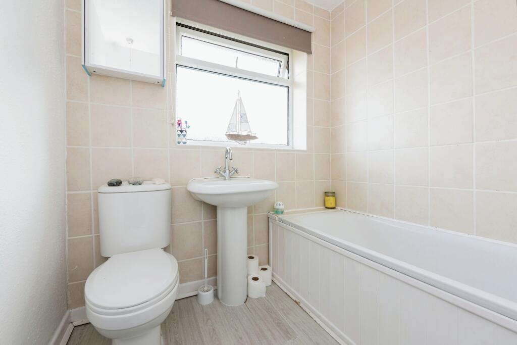 Additional property image - Greenhill Close, Dosthill, Tamworth, Staffordshire, B77