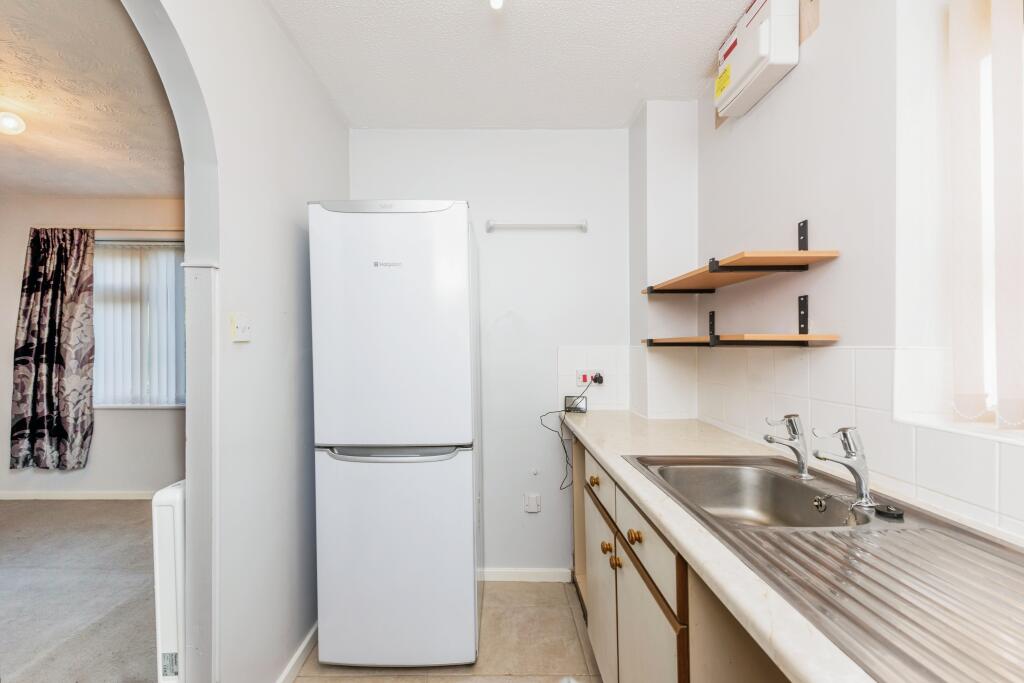 Additional property image - Lawrence Court, Tamworth, Staffordshire, B79