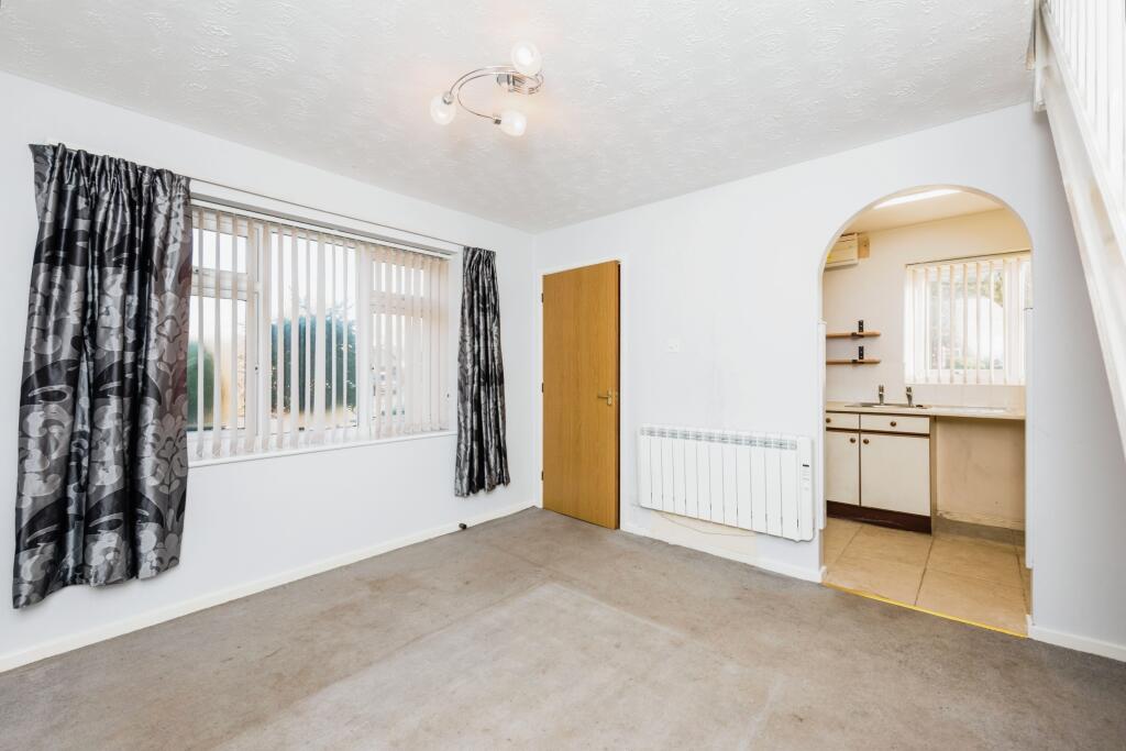 Additional property image - Lawrence Court, Tamworth, Staffordshire, B79