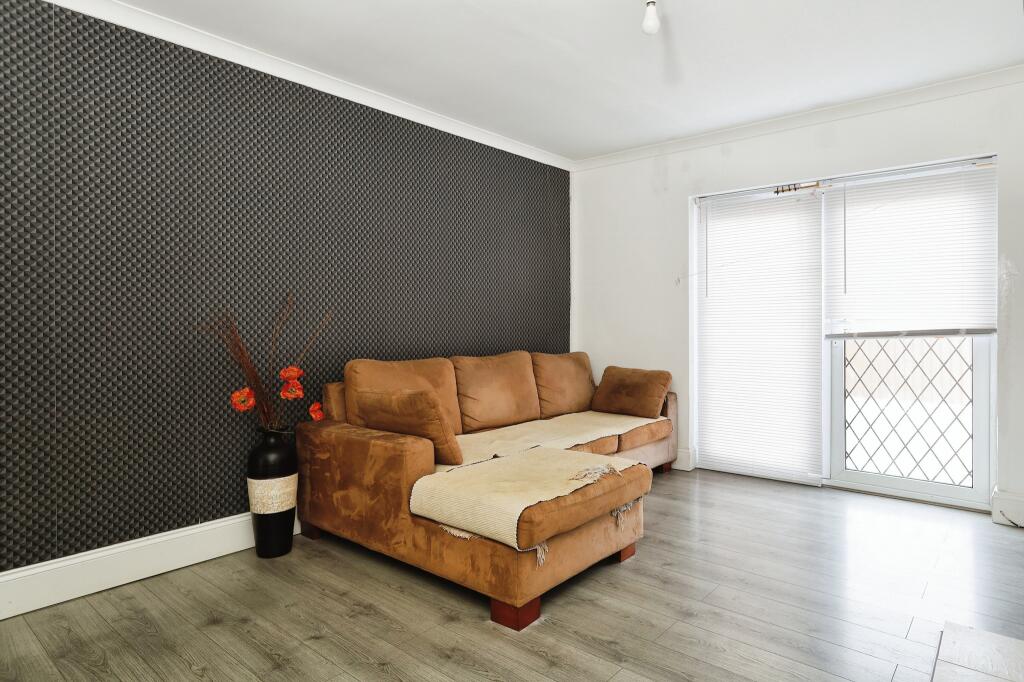 Additional property image - Stevenson Road, Tamworth, Staffordshire, B79