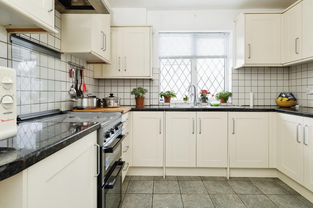 Additional property image - Stevenson Road, Tamworth, Staffordshire, B79