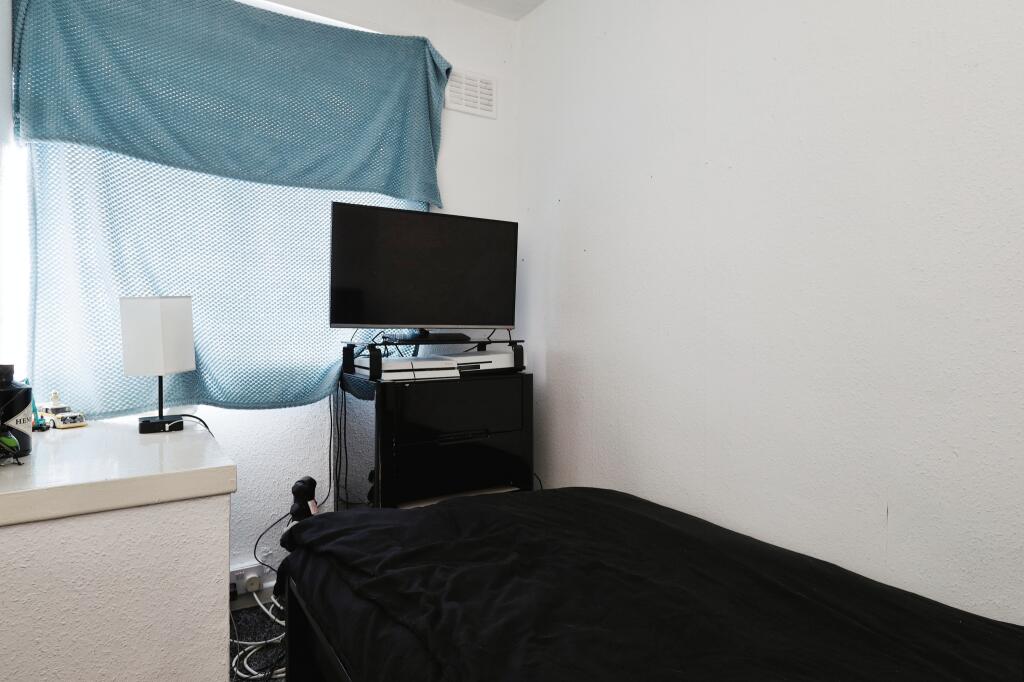 Additional property image - Stevenson Road, Tamworth, Staffordshire, B79