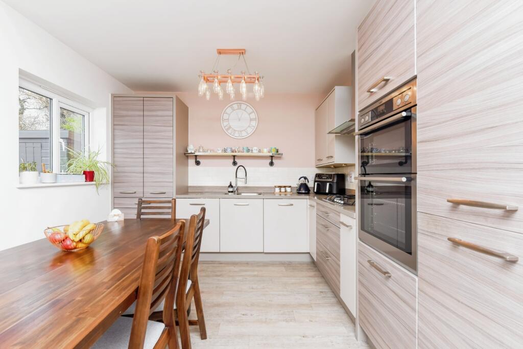 Additional property image - Wensleydale, Wilnecote, Tamworth, Staffordshire, B77