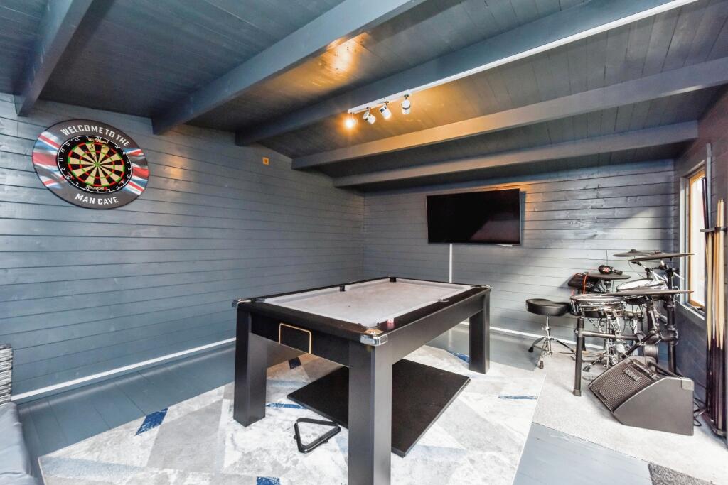 Additional property image - Wensleydale, Wilnecote, Tamworth, Staffordshire, B77