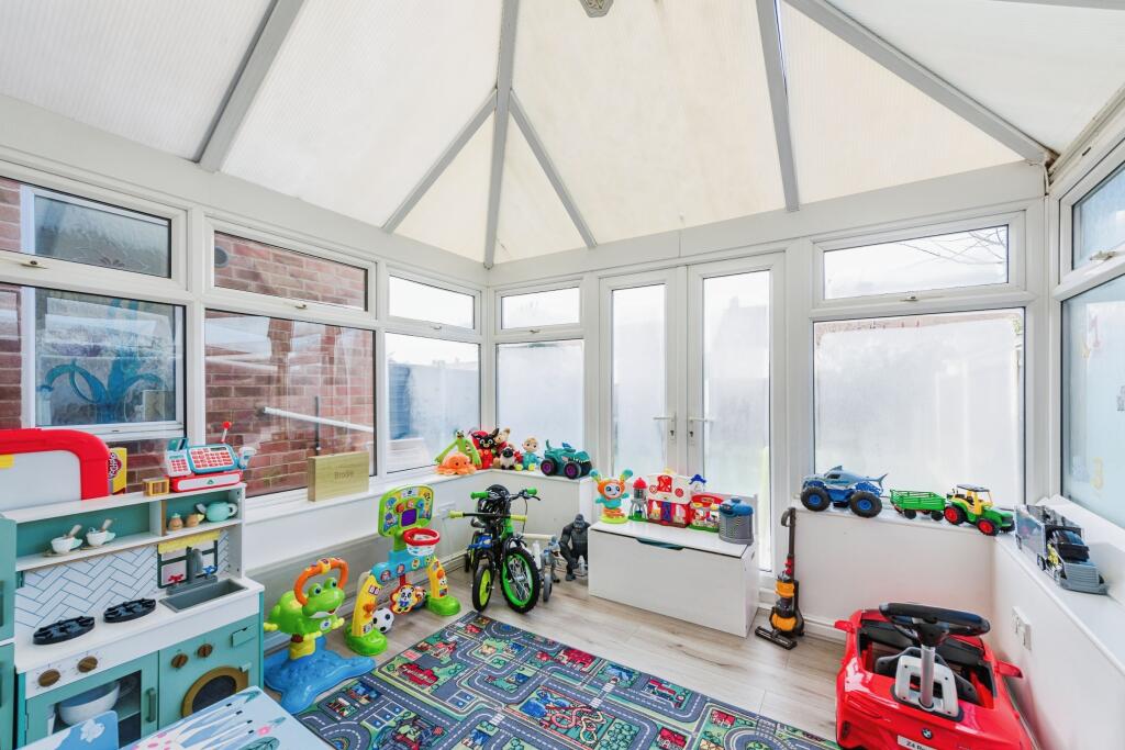Additional property image - Brambling, Tamworth, Staffordshire, B77