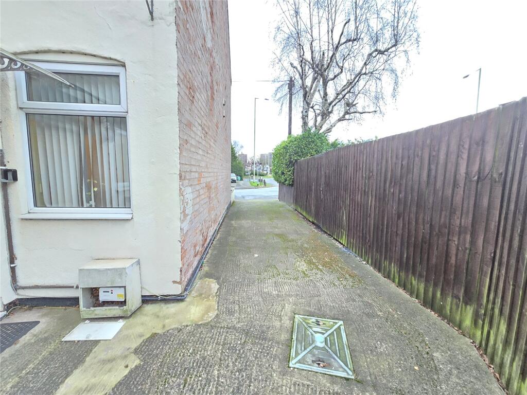 Additional property image - Park Street, Tamworth, Staffordshire, B79