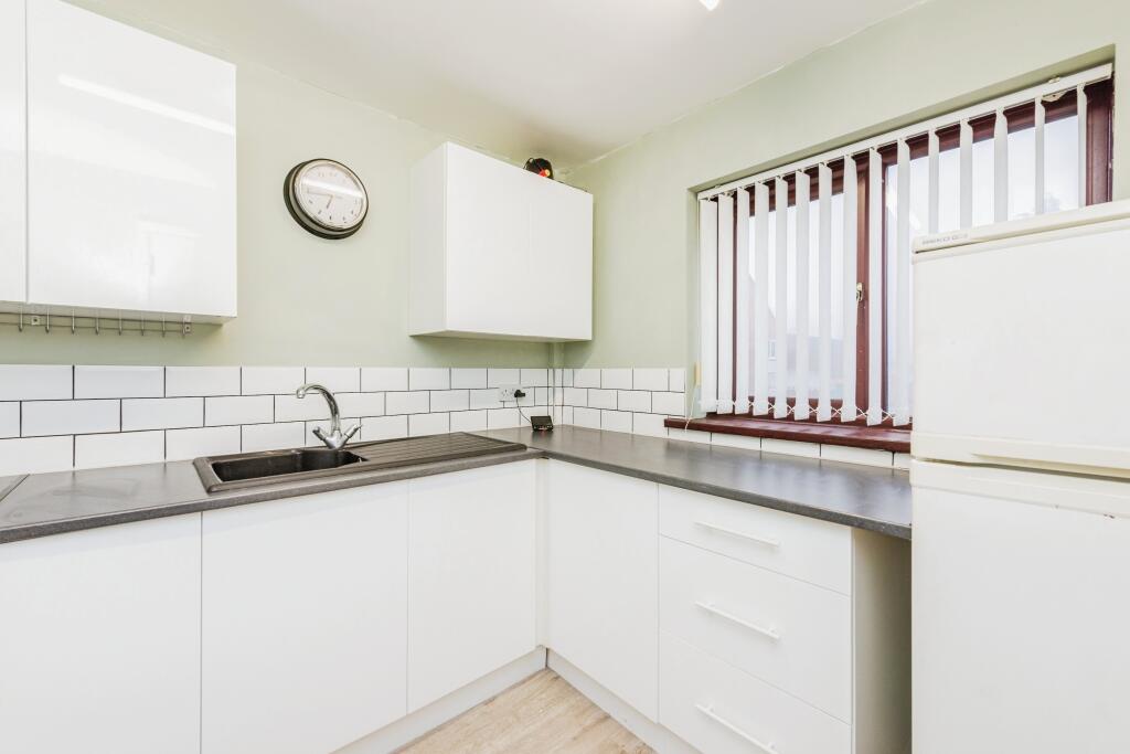 Additional property image - Lichfield Street, Tamworth, Staffordshire, B79