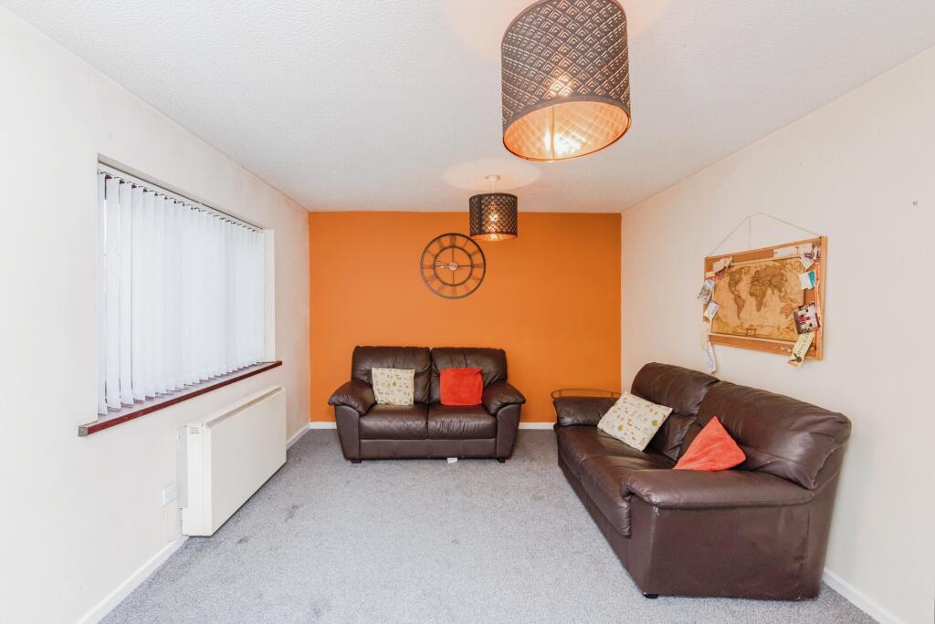 Additional property image - Lichfield Street, Tamworth, Staffordshire, B79