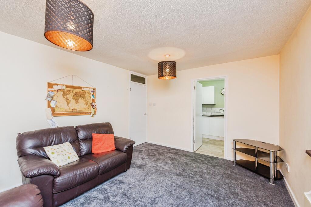 Additional property image - Lichfield Street, Tamworth, Staffordshire, B79