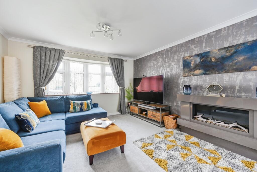 Additional property image - Norton Close, Tamworth, Staffordshire, B79