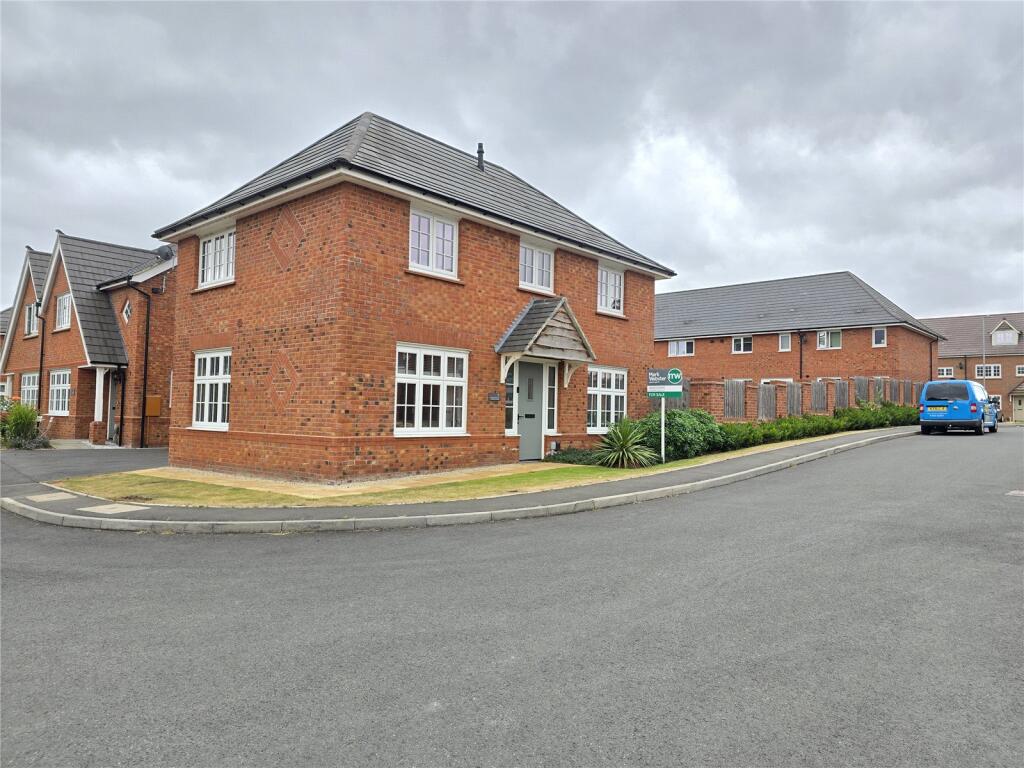 Main image of property: Lapley Avenue, Amington, Tamworth, Staffordshire, B77