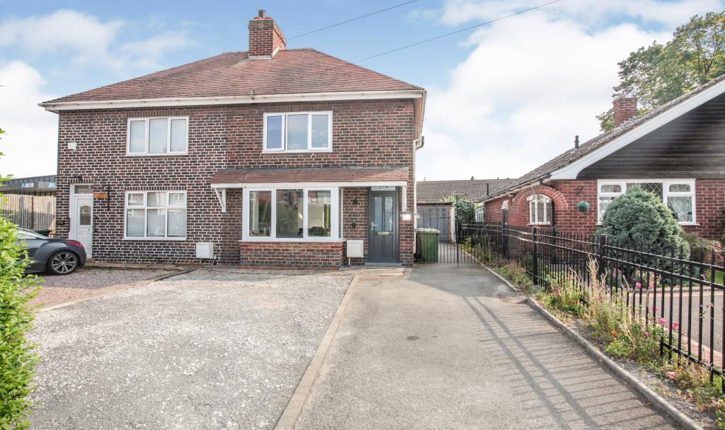 2 bedroom semidetached house for sale in Glascote Road, Glascote