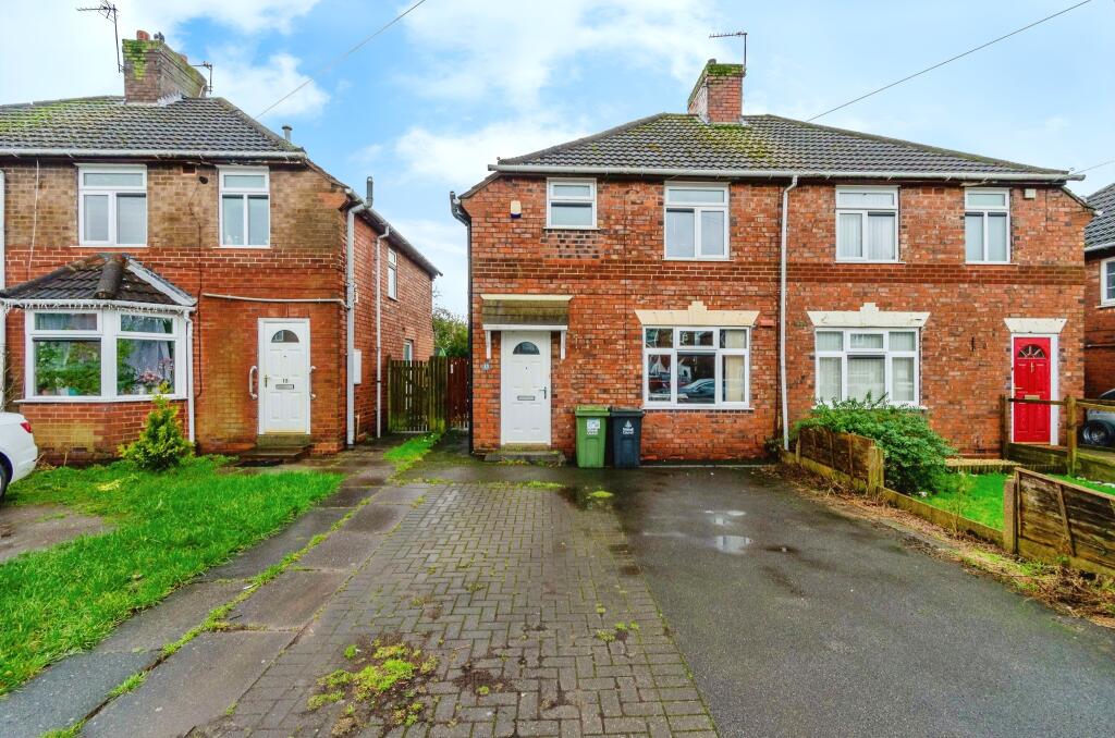 3 bedroom semidetached house for sale in Yew Tree Road, WALSALL, West