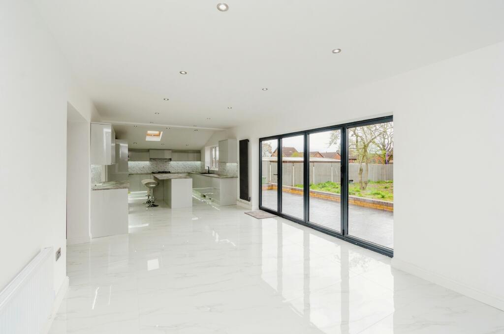5 bedroom detached house for sale in Lichfield Road, Bloxwich, WS3