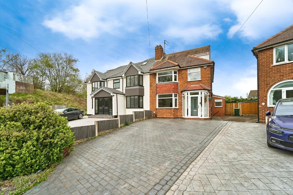 Main image of property: Woden Road East, Wednesbury, West Midlands, WS10