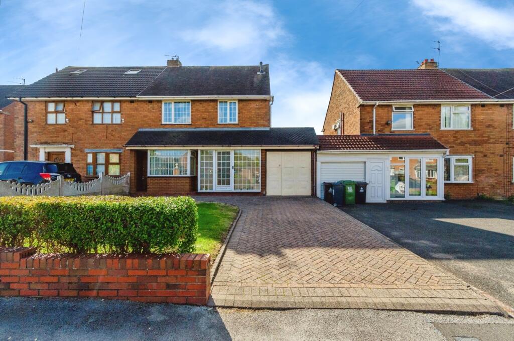 Main image of property: Queens Road, WALSALL, West Midlands, WS4