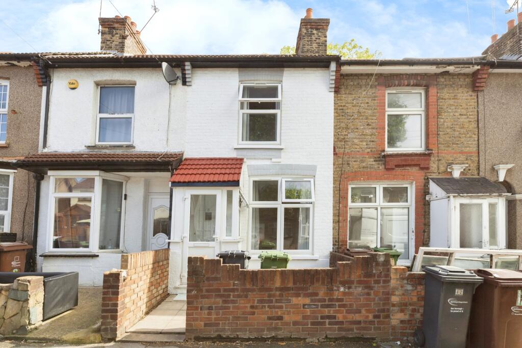 Main image of property: Wedderburn Road, Barking, IG11