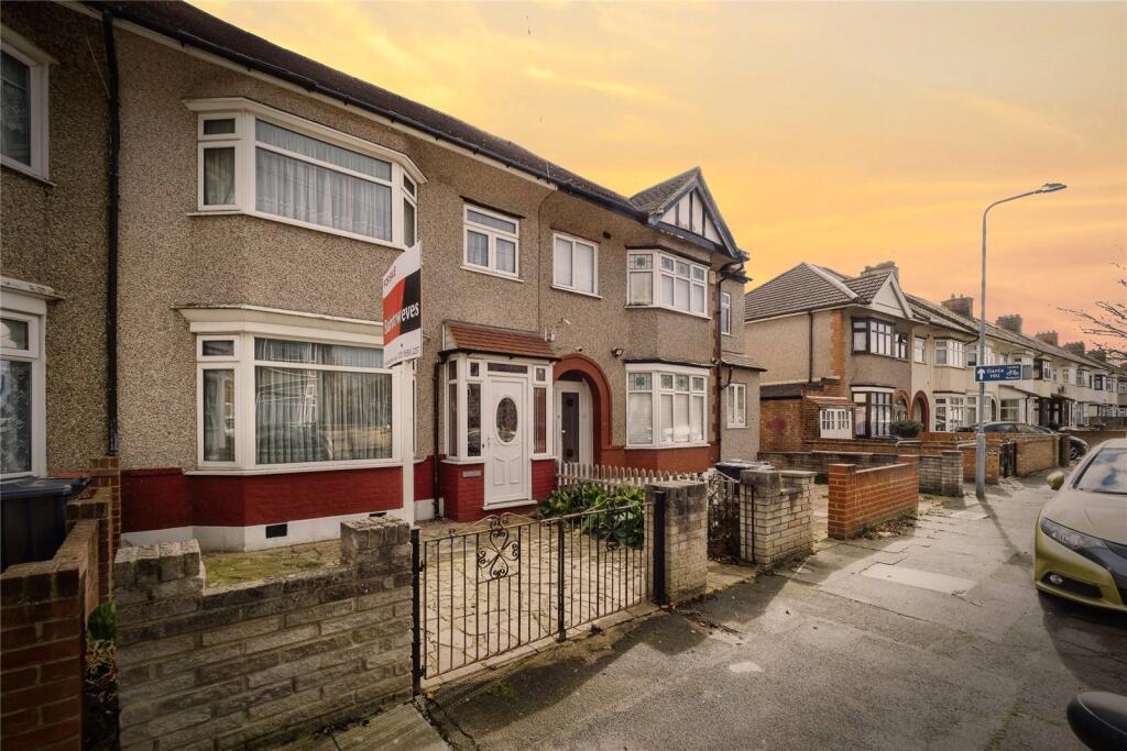 Main image of property: Cantley Gardens, Ilford, IG2