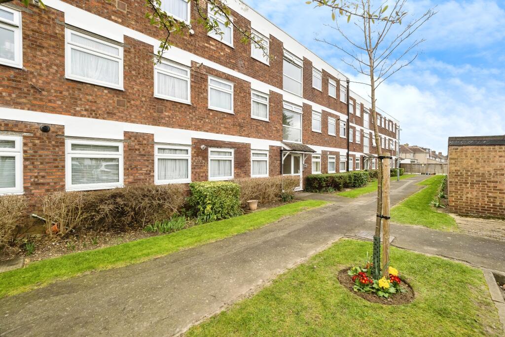 Main image of property: Poplar Way, Ilford, IG6